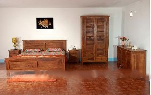 Polished Wood Hotel Bedroom Furniture Set